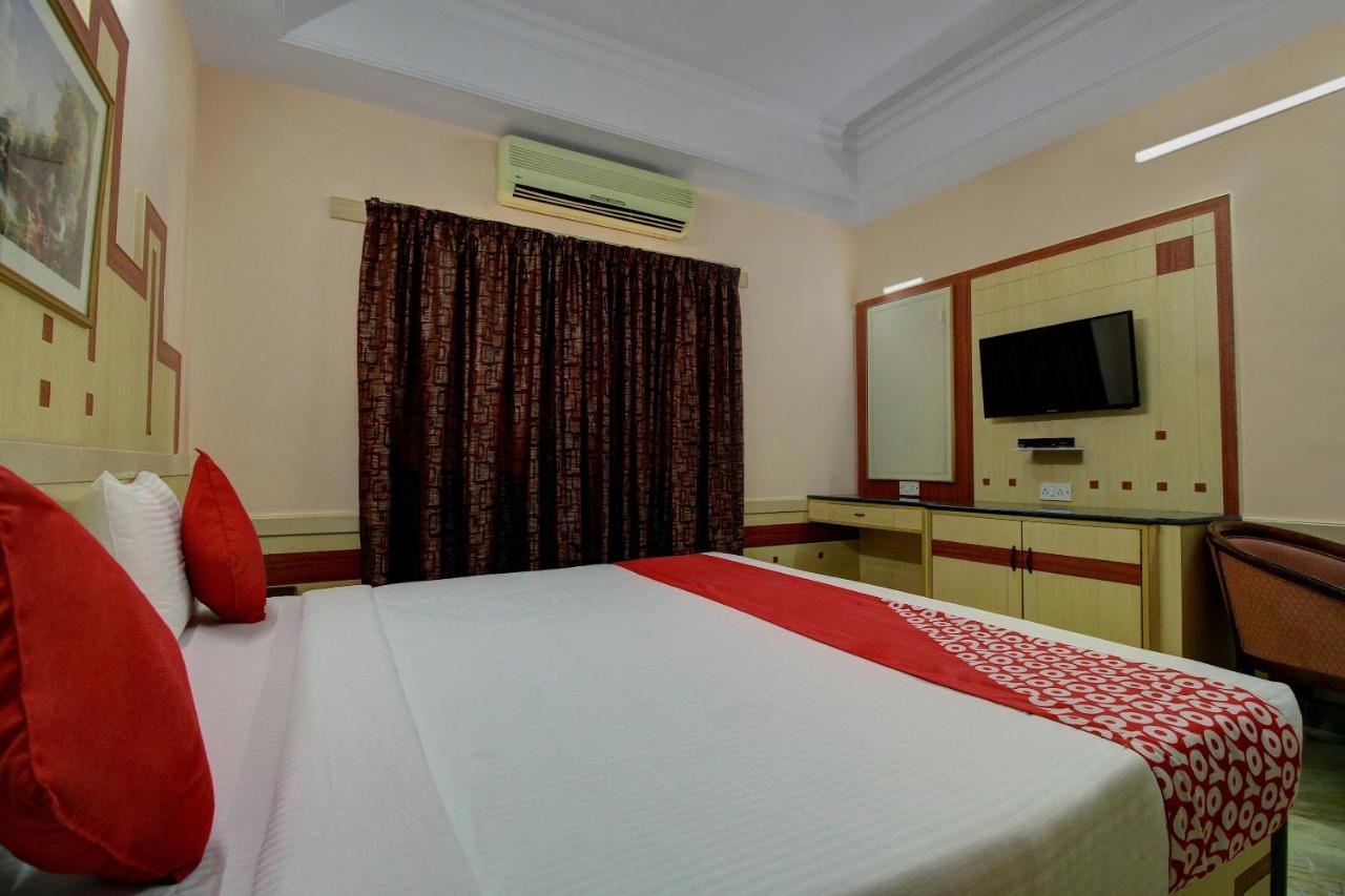 Hotel Vaccinated Staff - Collection O 13595 Vt Residency Bangalore Exterior foto
